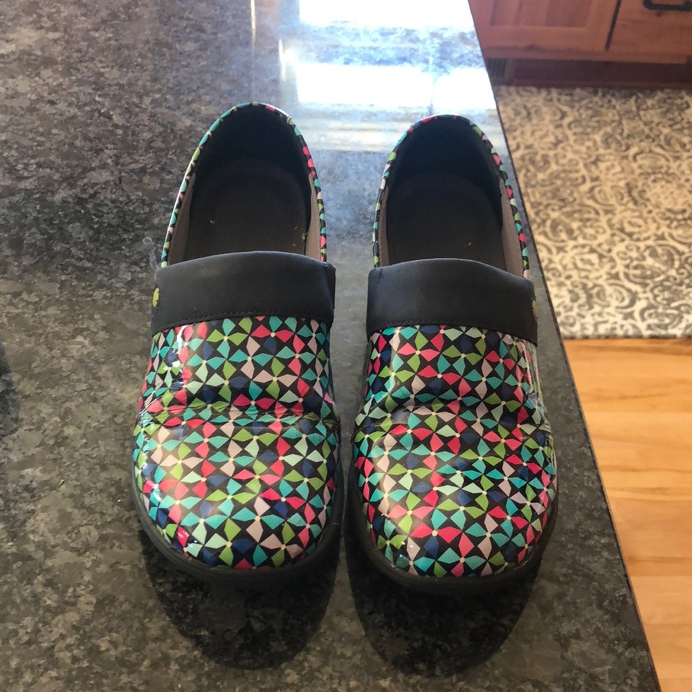 Size 39 Dansko Work Wonders Shoe